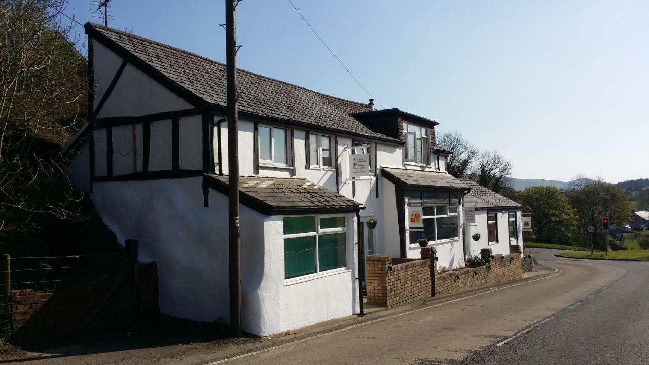 Welsh Row House Apartment Llandegla ภายนอก รูปภาพ